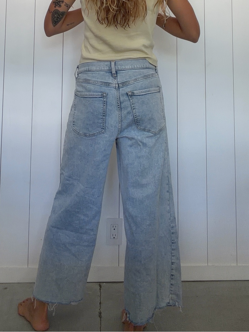 JEANS - Picture 4 of 4